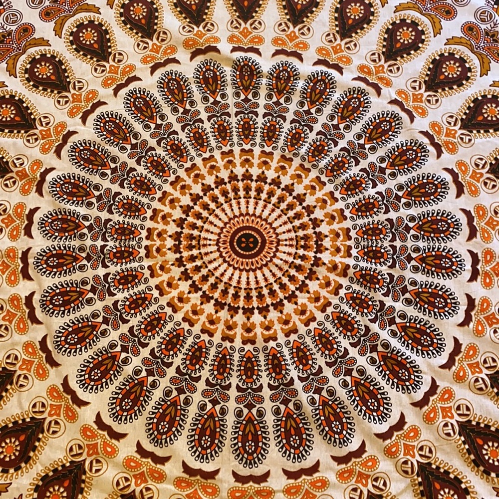Brown white orange beige black tapestry brand new big - Picture 3 of 4
